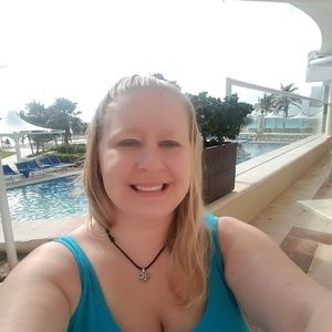 Meet your Posher, Nikki